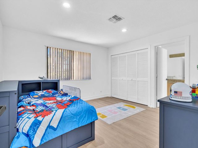 3715 Starboard Avenue, Cooper City, FL 33026
