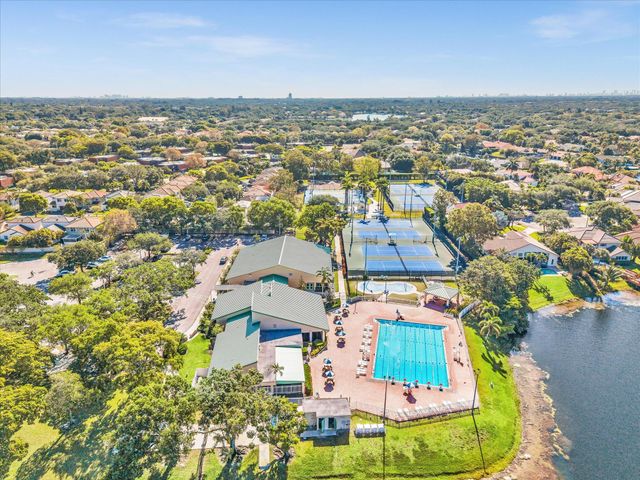 3715 Starboard Avenue, Cooper City, FL 33026