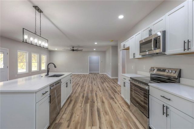 315 NE 51st Road, Warrensburg, MO 64093