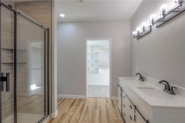 315 NE 51st Road, Warrensburg, MO 64093