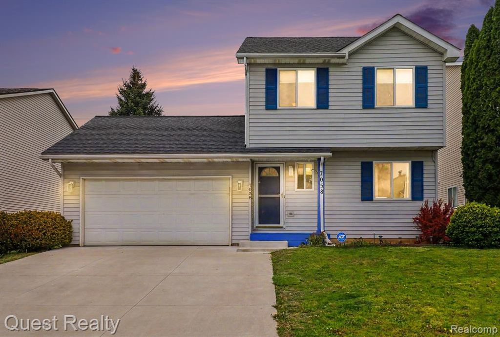 7058 Rolling Hills Drive, Waterford, MI 48327