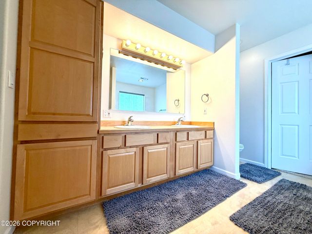 3330 S Lake View Loop, Big Lake, AK 99652