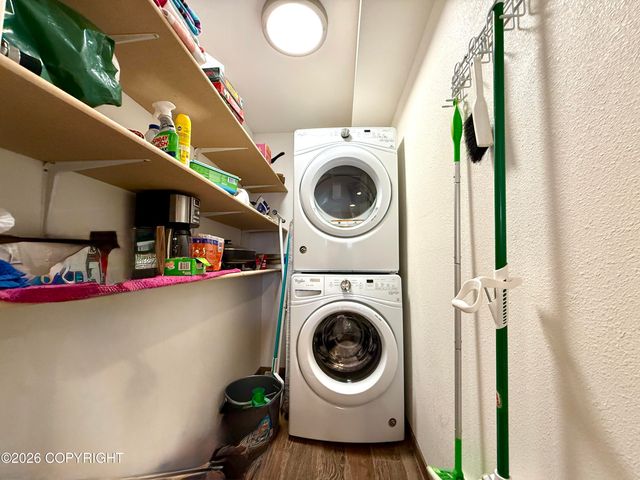 3330 S Lake View Loop, Big Lake, AK 99652