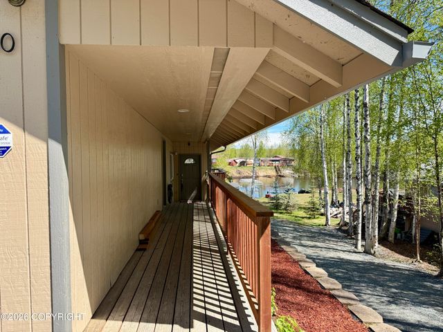 3330 S Lake View Loop, Big Lake, AK 99652