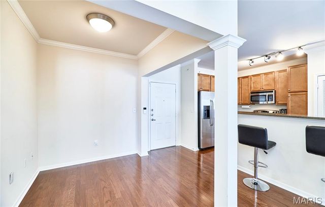1251 Strassner Drive 2403, Brentwood, MO 63144