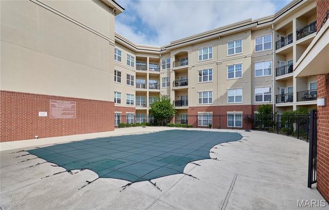1251 Strassner Drive 2403, Brentwood, MO 63144