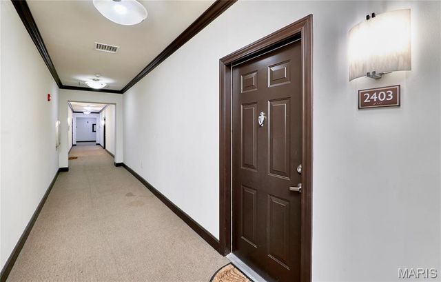 1251 Strassner Drive 2403, Brentwood, MO 63144