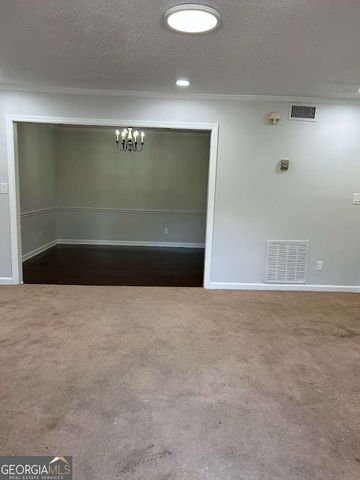 184 Rue Fontaine, Lithonia, GA 30038