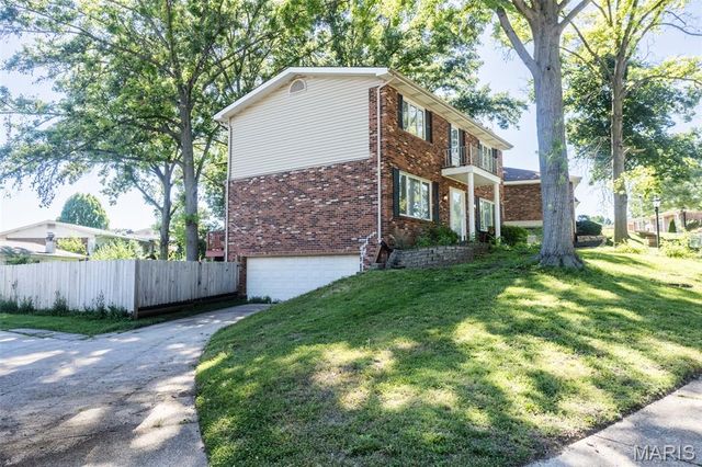 3210 Yorkchester Drive, Unincorporated, MO 63129