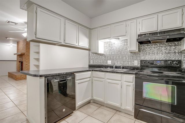 4817 Fletcher Avenue, Fort Worth, TX 76107