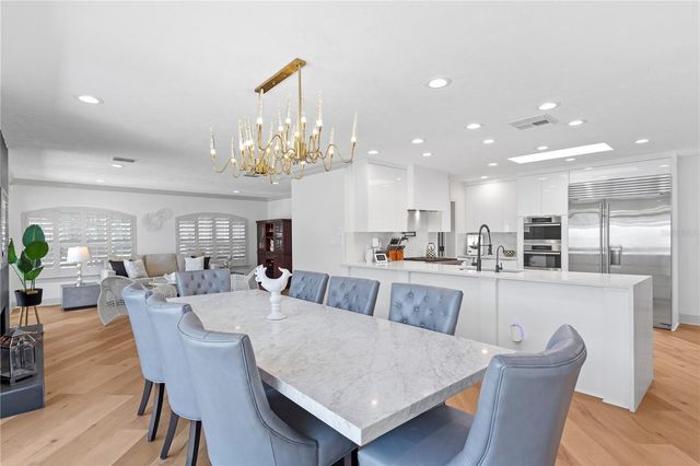 207 S COOLIDGE AVENUE, Tampa, FL 33609