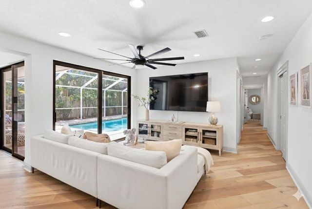 207 S COOLIDGE AVENUE, Tampa, FL 33609