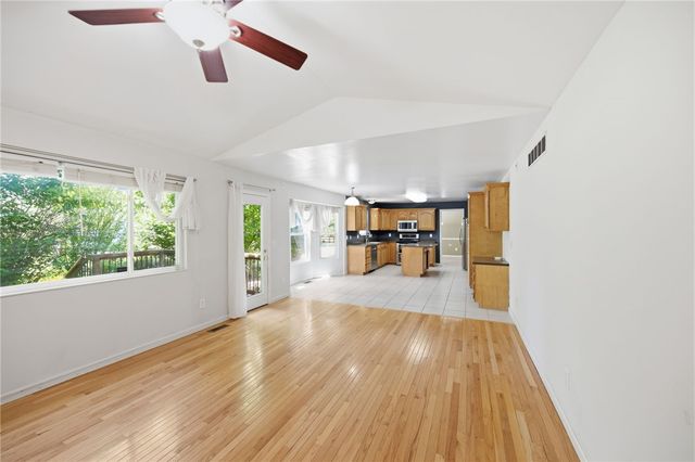 1087 Kingsview Court, Maineville, OH 45039
