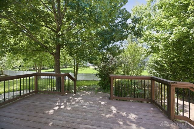1087 Kingsview Court, Maineville, OH 45039