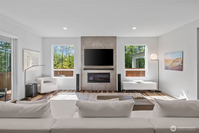 2627 SW 100th Street, Seattle, WA 98146