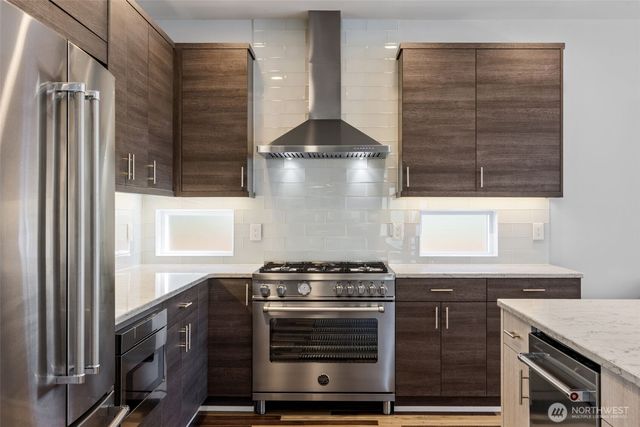 2627 SW 100th Street, Seattle, WA 98146