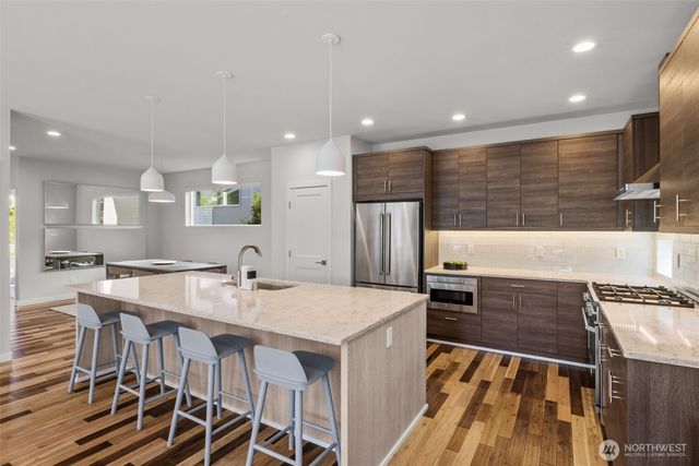 2627 SW 100th Street, Seattle, WA 98146