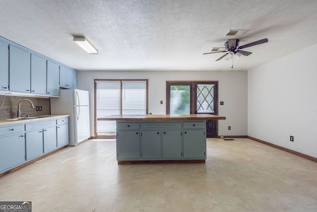 45 Kimberly Drive, Carrollton, GA 30117