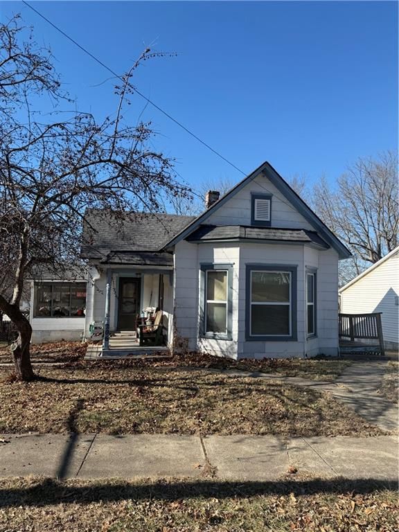 206 Winner Avenue, Smithville, MO 64089