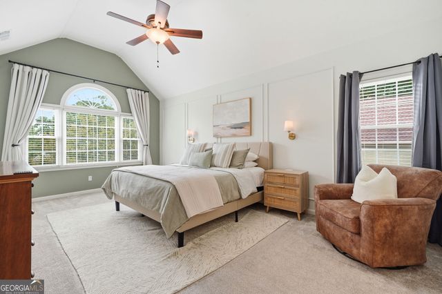 906 Spring Valley, Woodstock, GA 30189