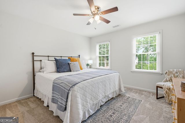 906 Spring Valley, Woodstock, GA 30189
