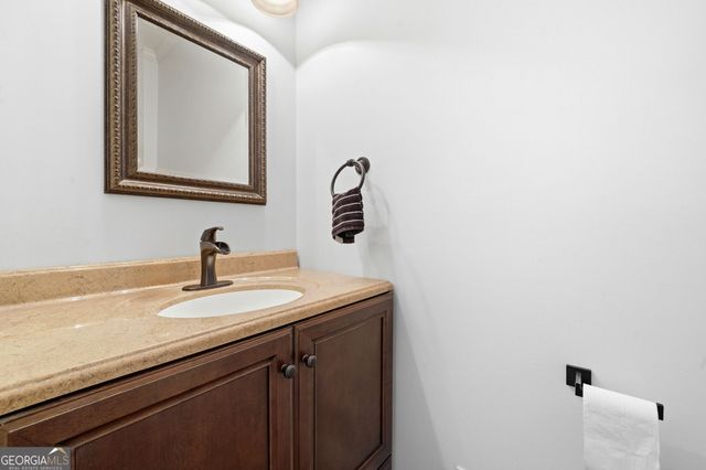 906 Spring Valley, Woodstock, GA 30189