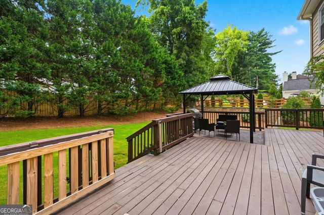 906 Spring Valley, Woodstock, GA 30189