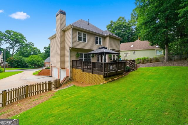 906 Spring Valley, Woodstock, GA 30189