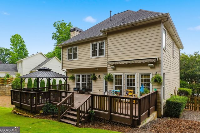906 Spring Valley, Woodstock, GA 30189