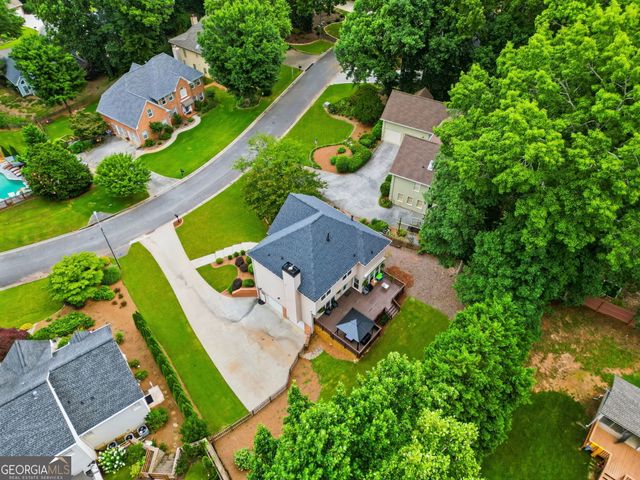 906 Spring Valley, Woodstock, GA 30189