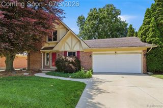 19714 Rosin Drive, Clinton Township, MI 48038