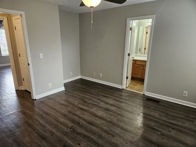 2015 Bradyville Pike, Murfreesboro, TN 37130