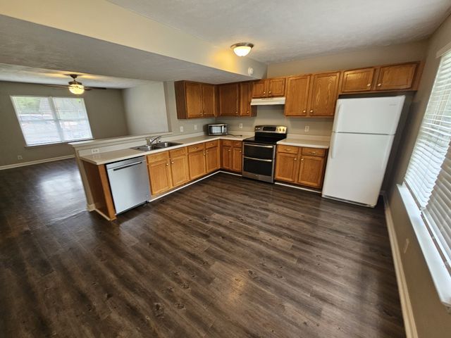 2015 Bradyville Pike, Murfreesboro, TN 37130