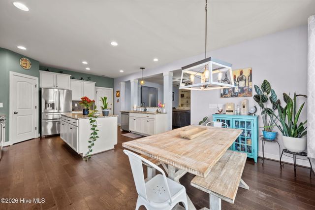 105 Hampton Drive, Holly Ridge, NC 28445