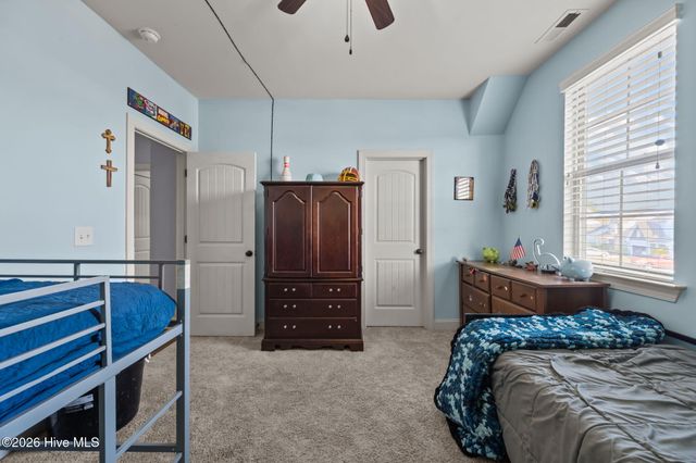 105 Hampton Drive, Holly Ridge, NC 28445