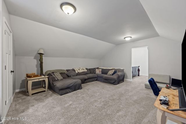 105 Hampton Drive, Holly Ridge, NC 28445