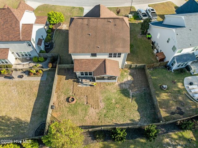 105 Hampton Drive, Holly Ridge, NC 28445