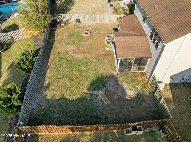 105 Hampton Drive, Holly Ridge, NC 28445