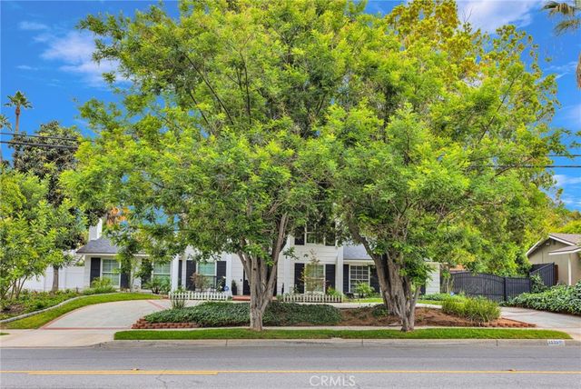 1525 Garden Street, Redlands, CA 92373