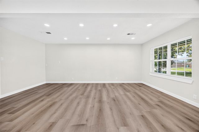 1202 Dogwood Drive, Pasadena, TX 77506