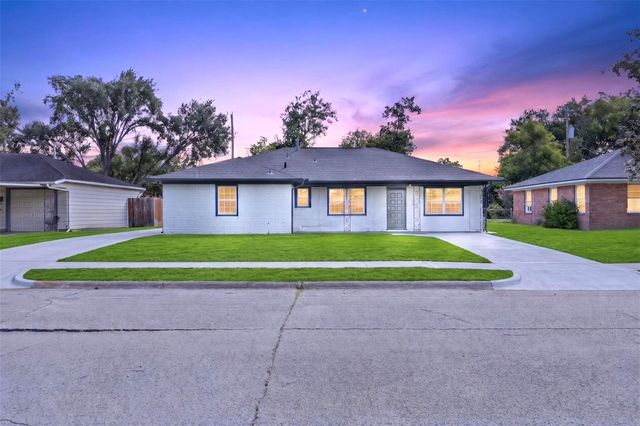 1202 Dogwood Drive, Pasadena, TX 77506