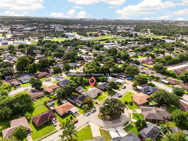 1202 Dogwood Drive, Pasadena, TX 77506