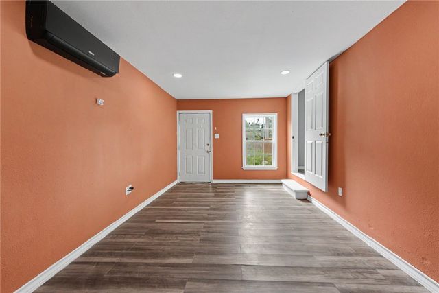 2729 Elizabeth St, Corpus Christi, TX 78404