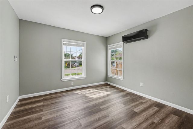 2729 Elizabeth St, Corpus Christi, TX 78404