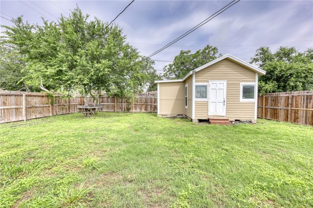 2729 Elizabeth St, Corpus Christi, TX 78404