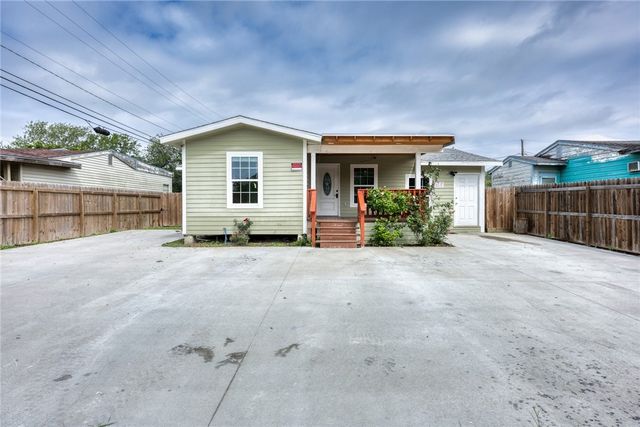 2729 Elizabeth St, Corpus Christi, TX 78404