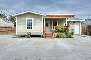 2729 Elizabeth St, Corpus Christi, TX 78404
