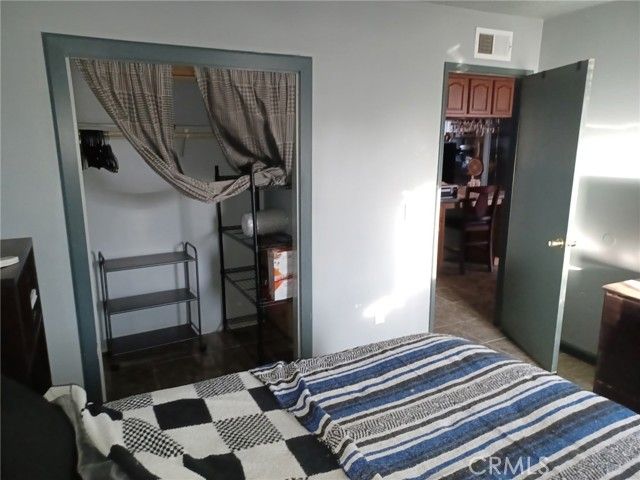 18837 6th, Bloomington, CA 92316