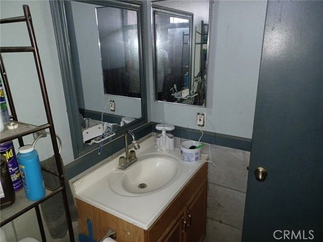 18837 6th, Bloomington, CA 92316