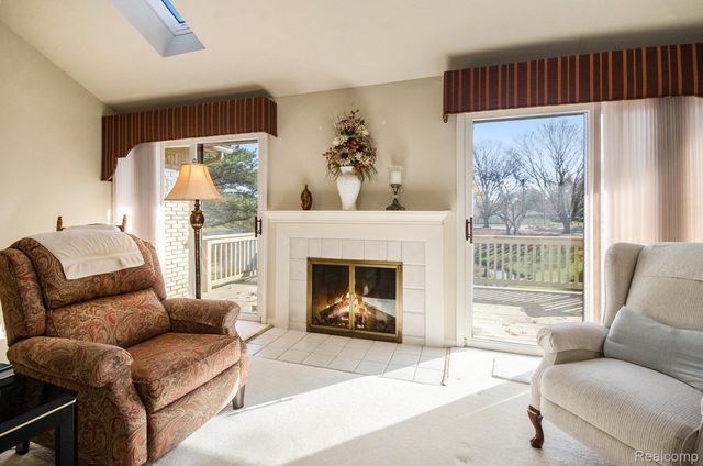 43053 W Kirkwood Drive 30, Clinton Charter Township, MI 48038